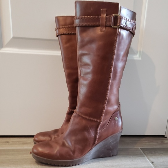 UGG Shoes - Ugg Shearling lined wedge boot